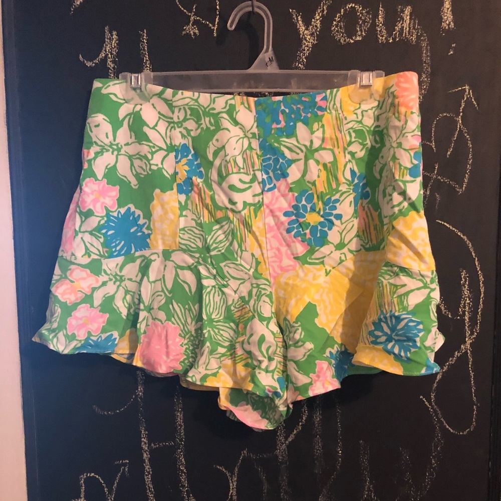 Lilly Pulitzer Folly Skort in Hibiscus Stroll Sz 6